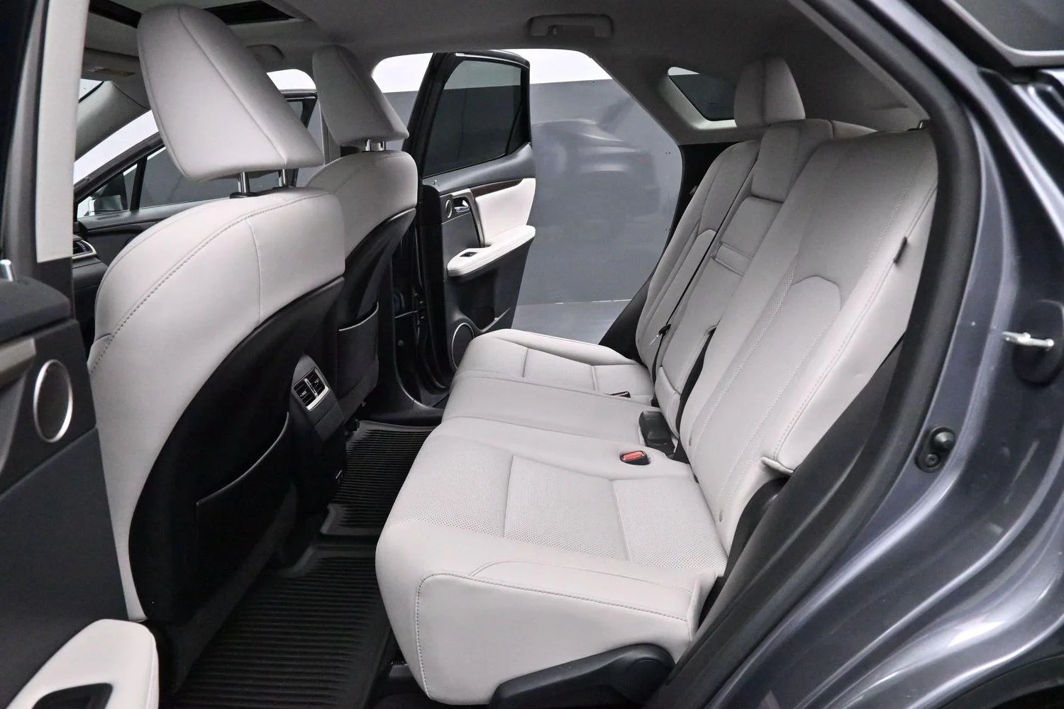 Used 2021  Lexus RX 350 image 33