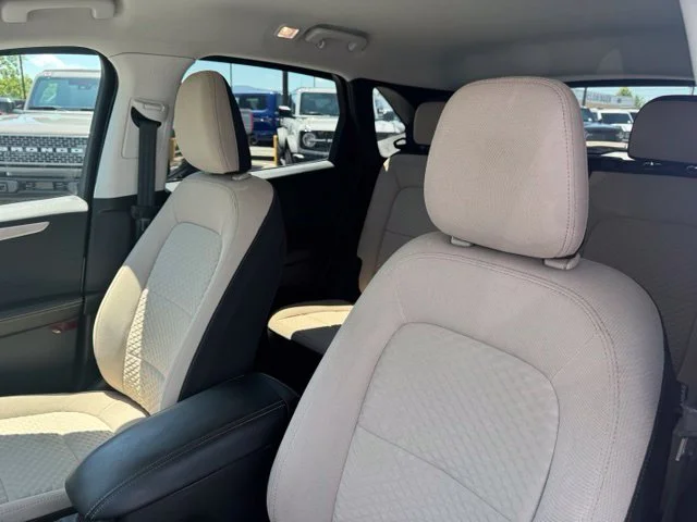 Used 2022 White Ford SE image 23
