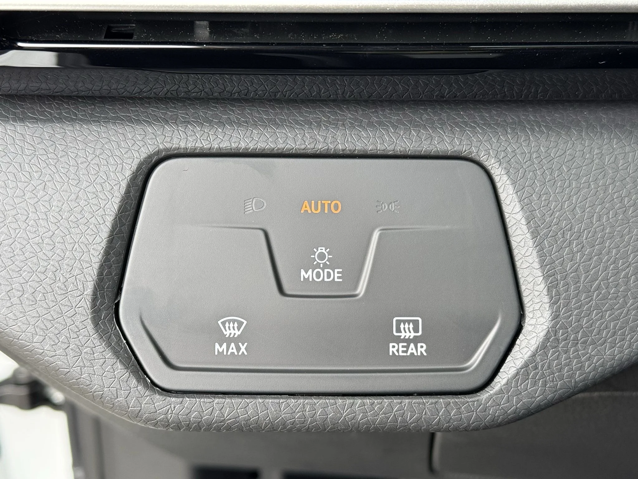 New 2026 Opal White Pearl Volkswagen Pro image 26