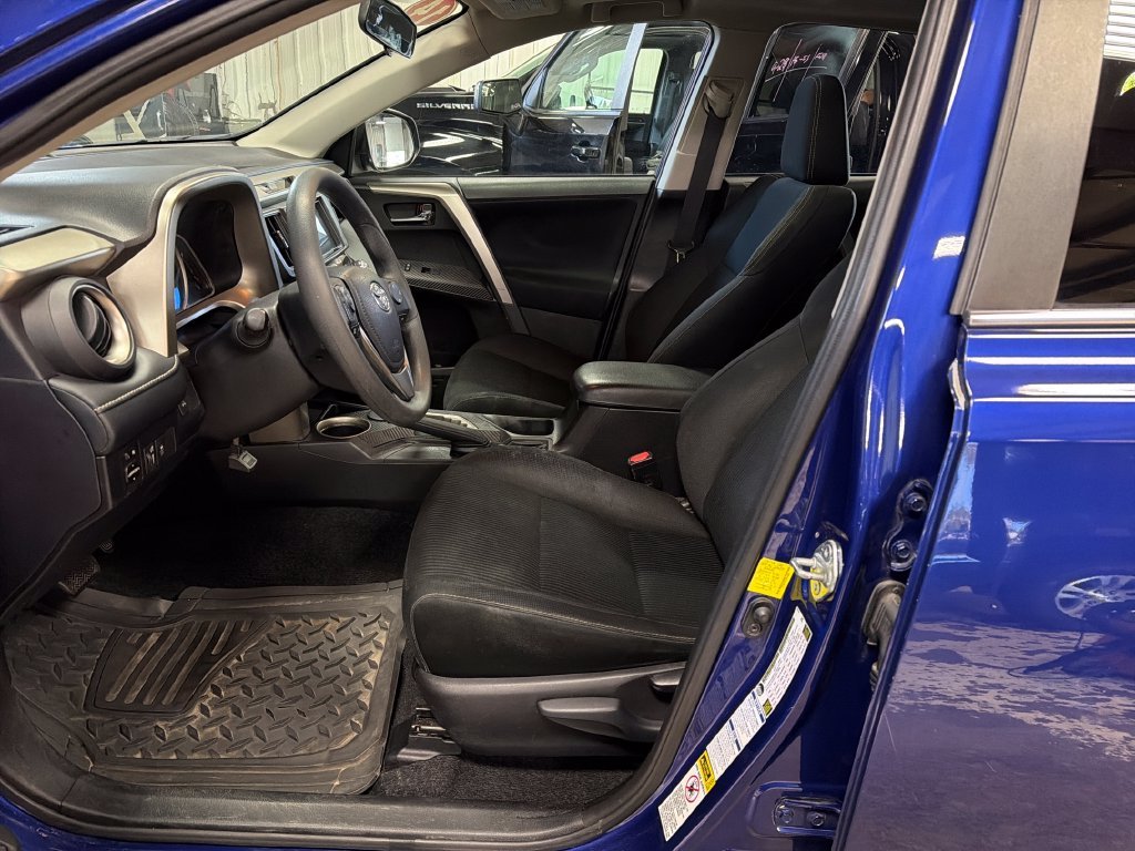 Used 2014 Blue Toyota XLE image 14