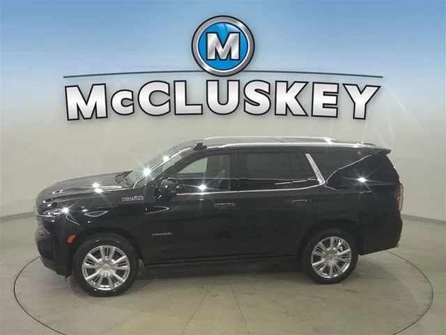 Used 2021 Black Chevrolet High Country image 32