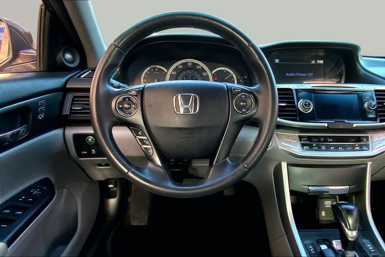 Used 2014 Modern Steel Metallic Honda EX-L image 6