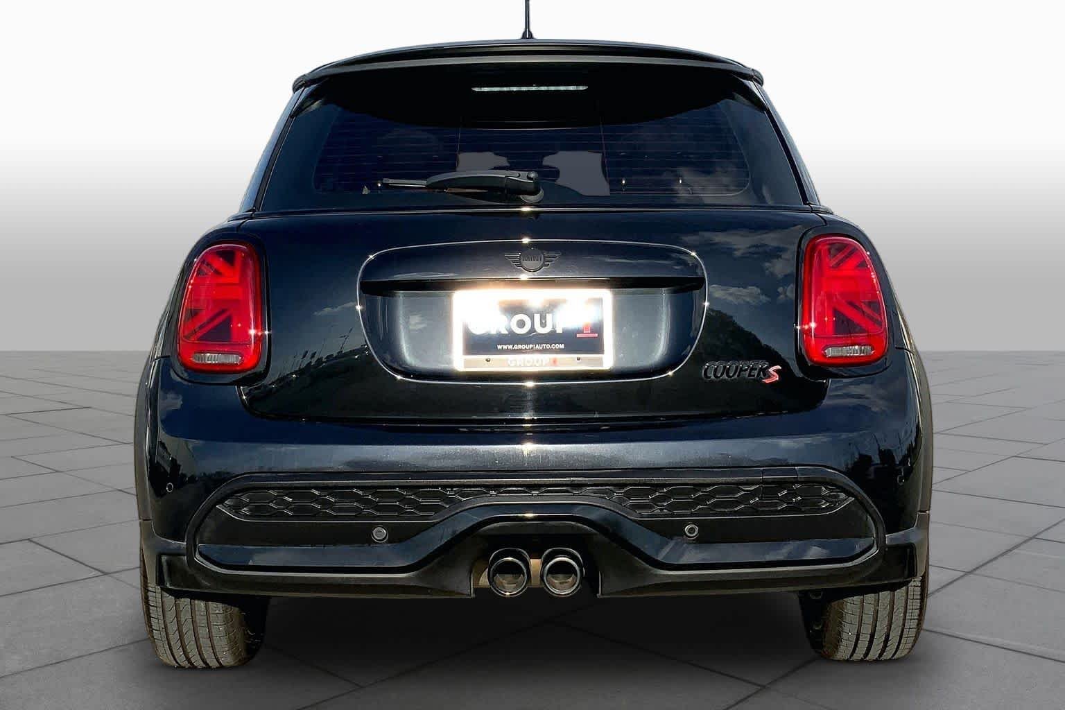 Used 2023 Midnight Black II MINI Cooper S image 5