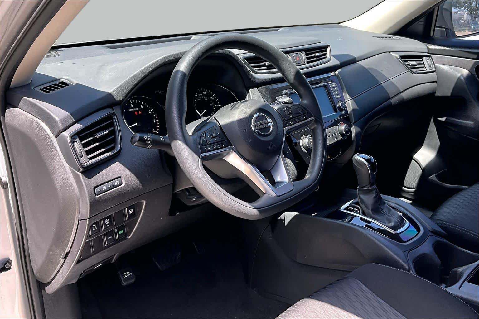 Used 2020 Brilliant Silver Metallic Nissan S image 17