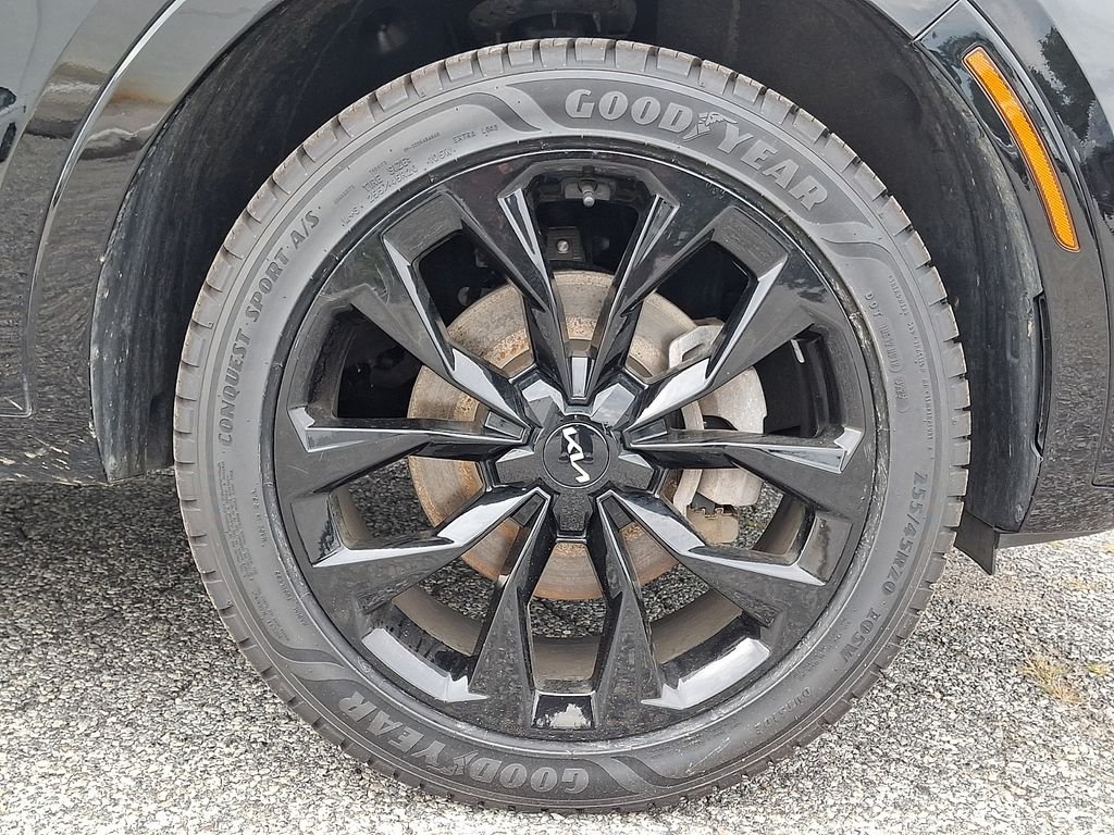Used 2023 Black Kia SX image 8