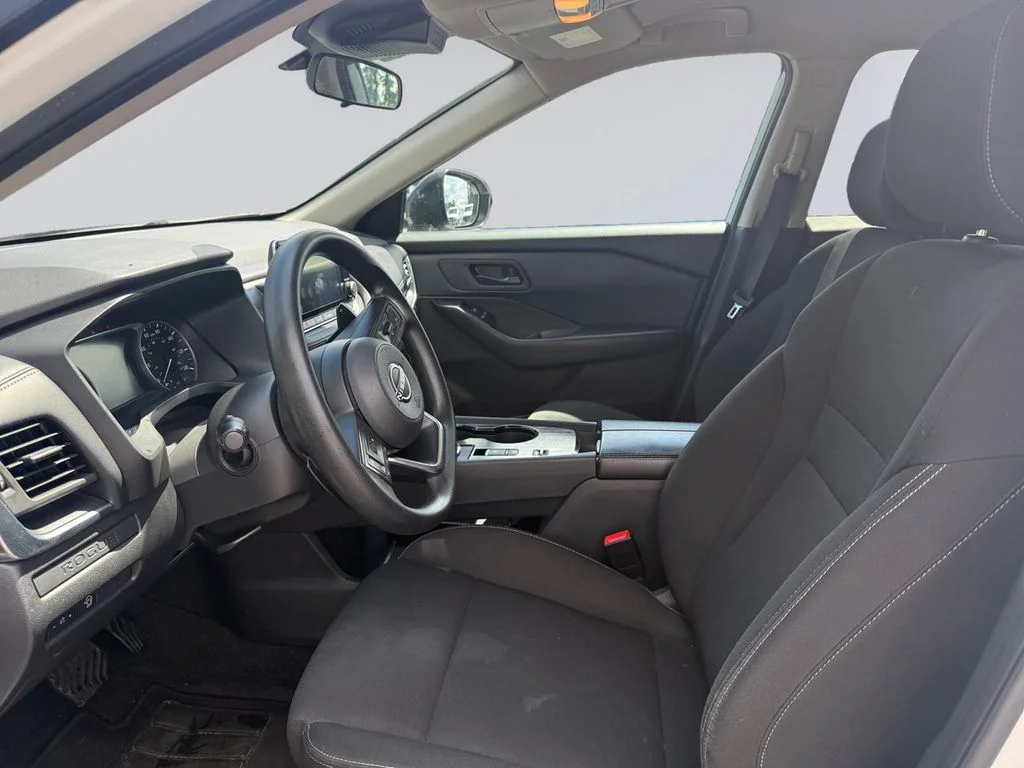 Used 2024 Glacier White Nissan S image 11
