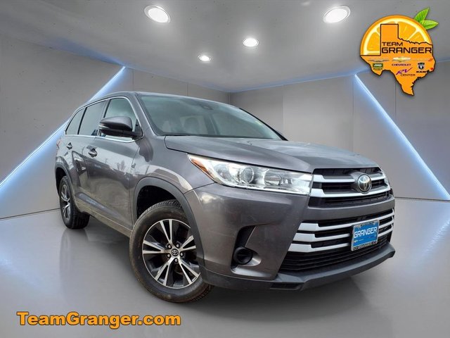 Pre-Owned 2017 Toyota Highlander LE