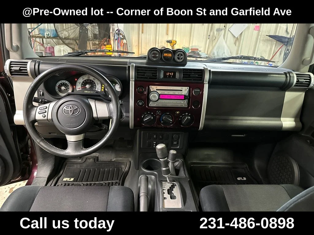 Used 2007 Red Toyota Base image 18