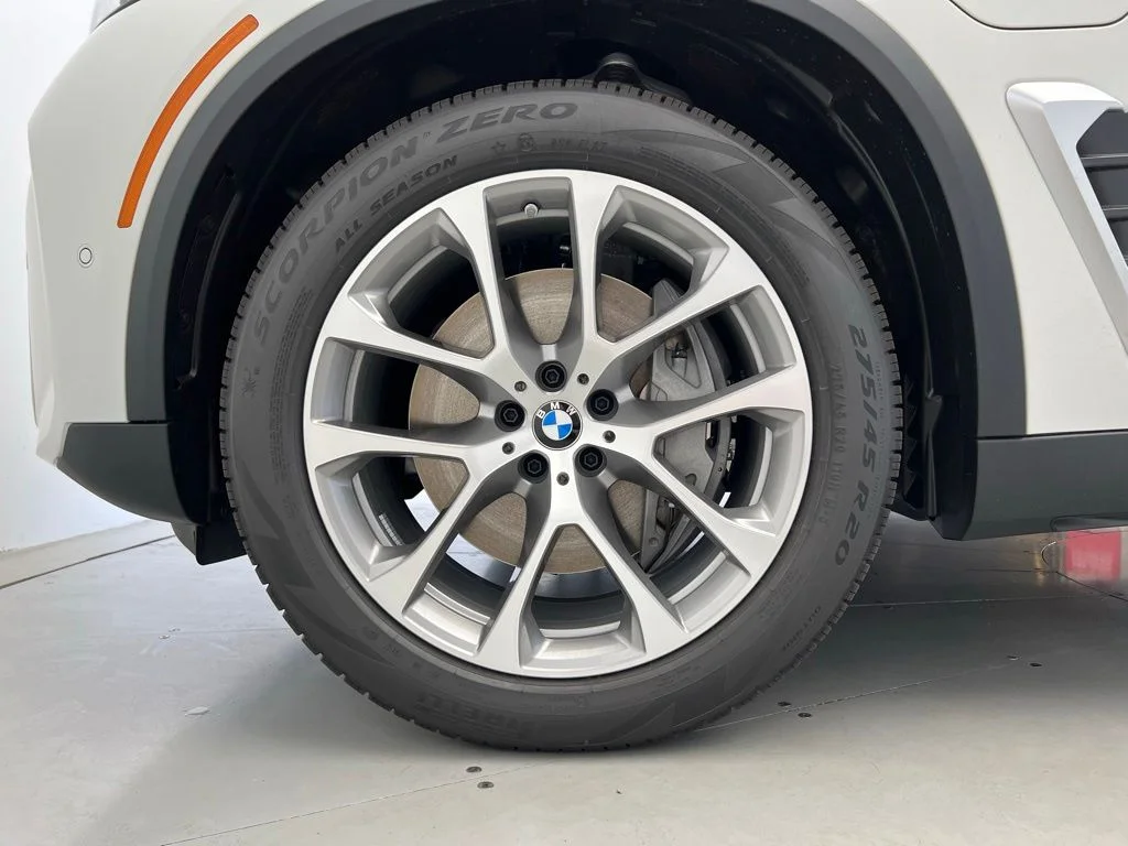 New 2026 Alpine White BMW xDrive50e image 23