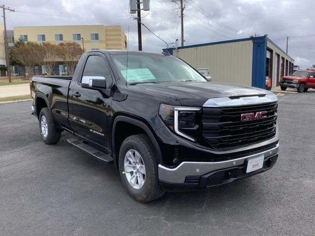 2025 GMC Sierra 4WD Regular Cab Standard Box Pro's photo