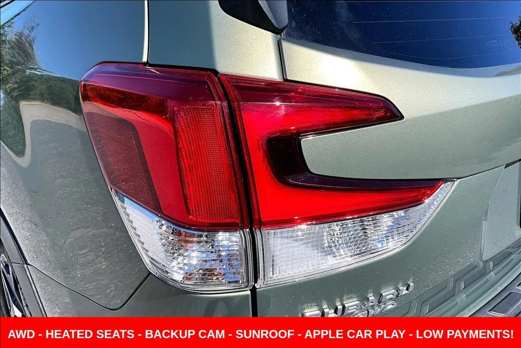 Used 2019 Green Subaru Premium image 28