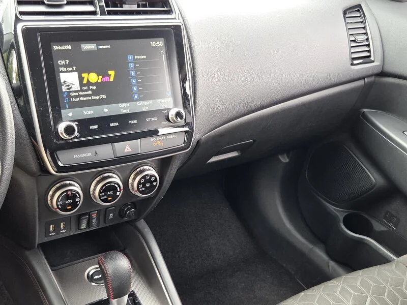 Used 2025 Labrador Black Pearl MITSUBISHI 2.0 LE image 26