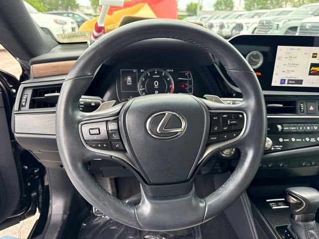 Used 2024 Black Lexus 350 image 17
