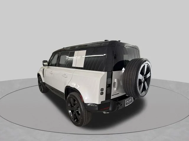 New 2026 Borasco Gray Metallic Land Rover X-Dynamic SE image 7