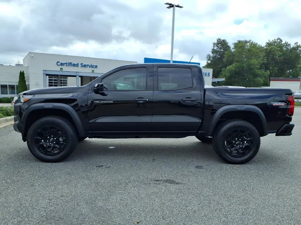 New 2026 Black Chevrolet Trail Boss image 28