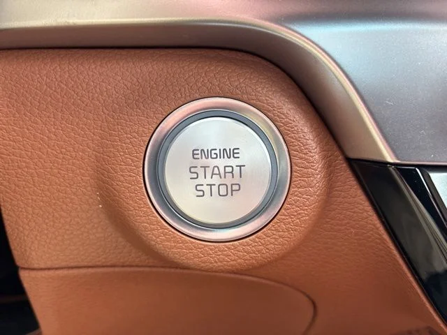 Certified Used 2025 Wolf Gray Kia EX X-Line image 41