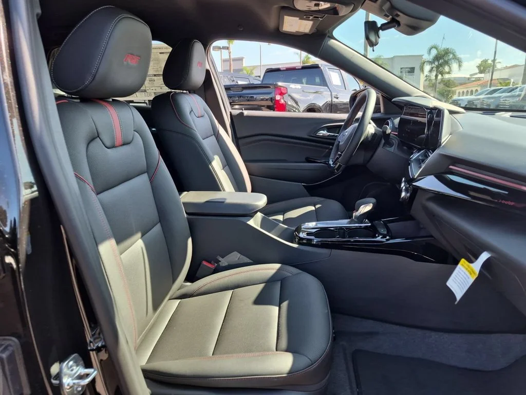 New 2026 Mosaic Black Metallic Chevrolet 2RS image 28