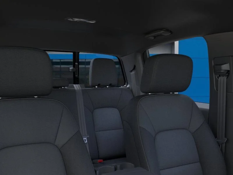 New 2026 Summit White Chevrolet WT image 31