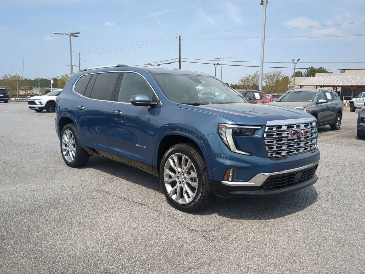 2026 GMC Acadia Denali - Photo 2