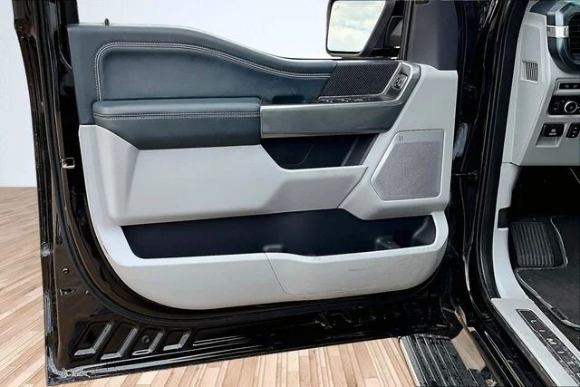 Used 2022 Black Ford Limited image 16