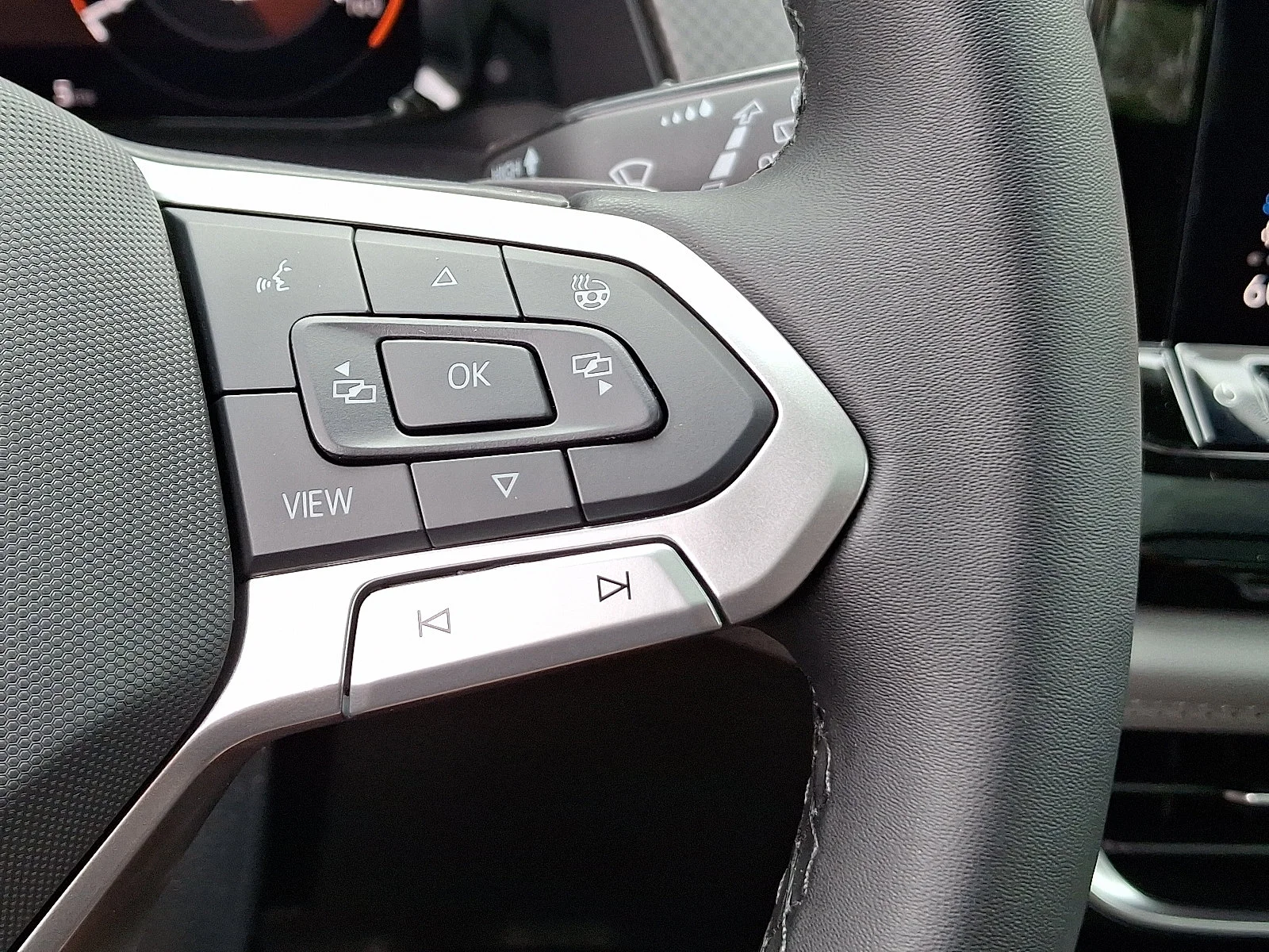New 2026 Pure Gray Volkswagen 2.0T Peak Edition image 18