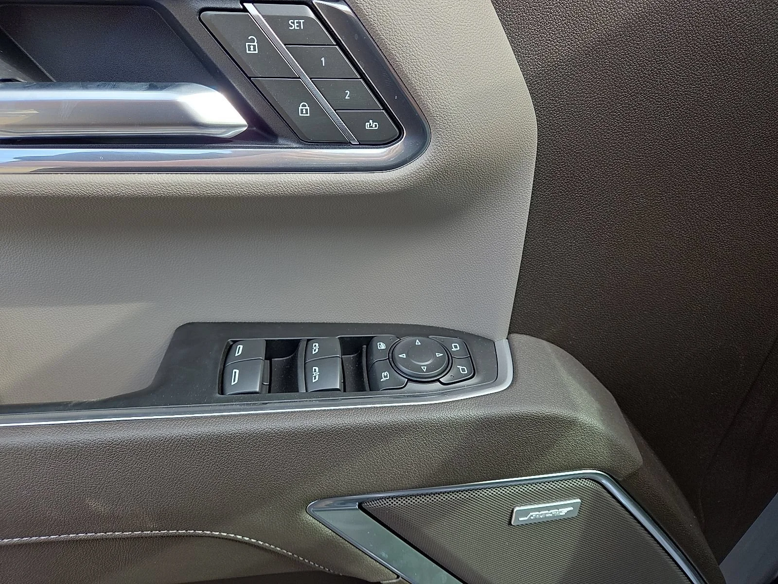 2026 GMC Sierra 1500 SLT - Photo 10