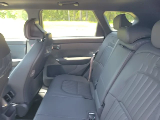 New 2027 Iceberg Green Kia X-Line S image 13