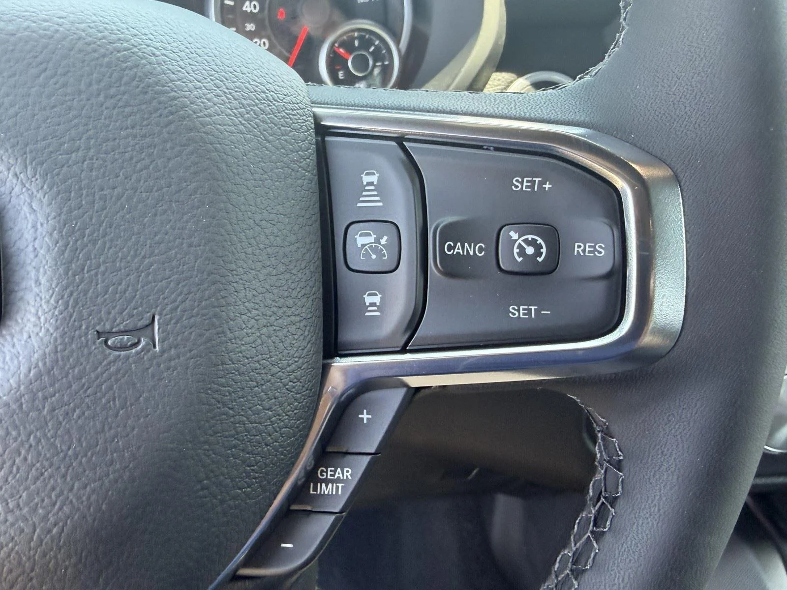 New 2026 Canyon Lake Exterior Paint RAM Laramie image 25