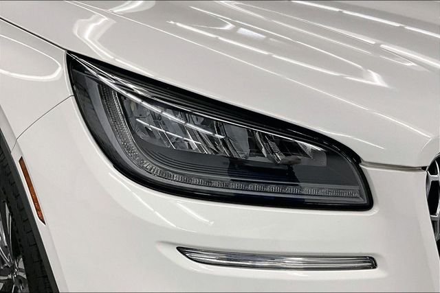 Used 2022 Pristine White Metallic Tri-Coat Lincoln Reserve image 36