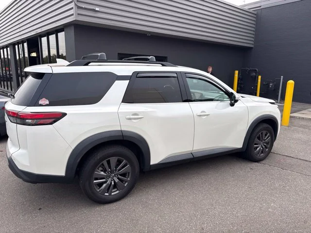 Used 2022 Pearl White Tricoat Nissan SV image 3
