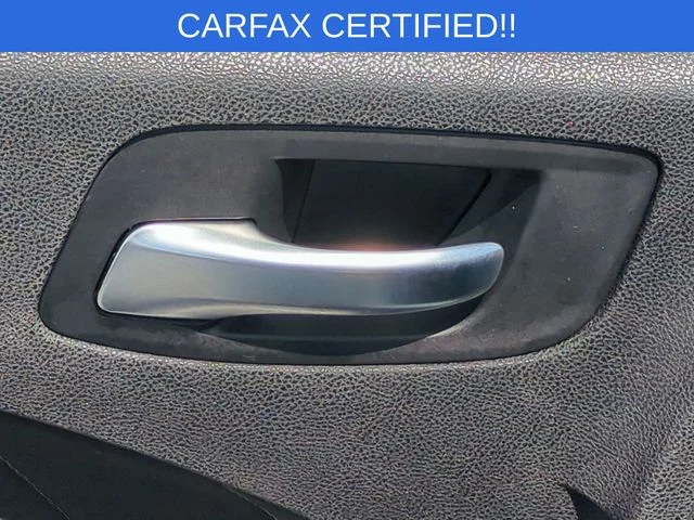 Used 2019 White Dodge SXT image 13