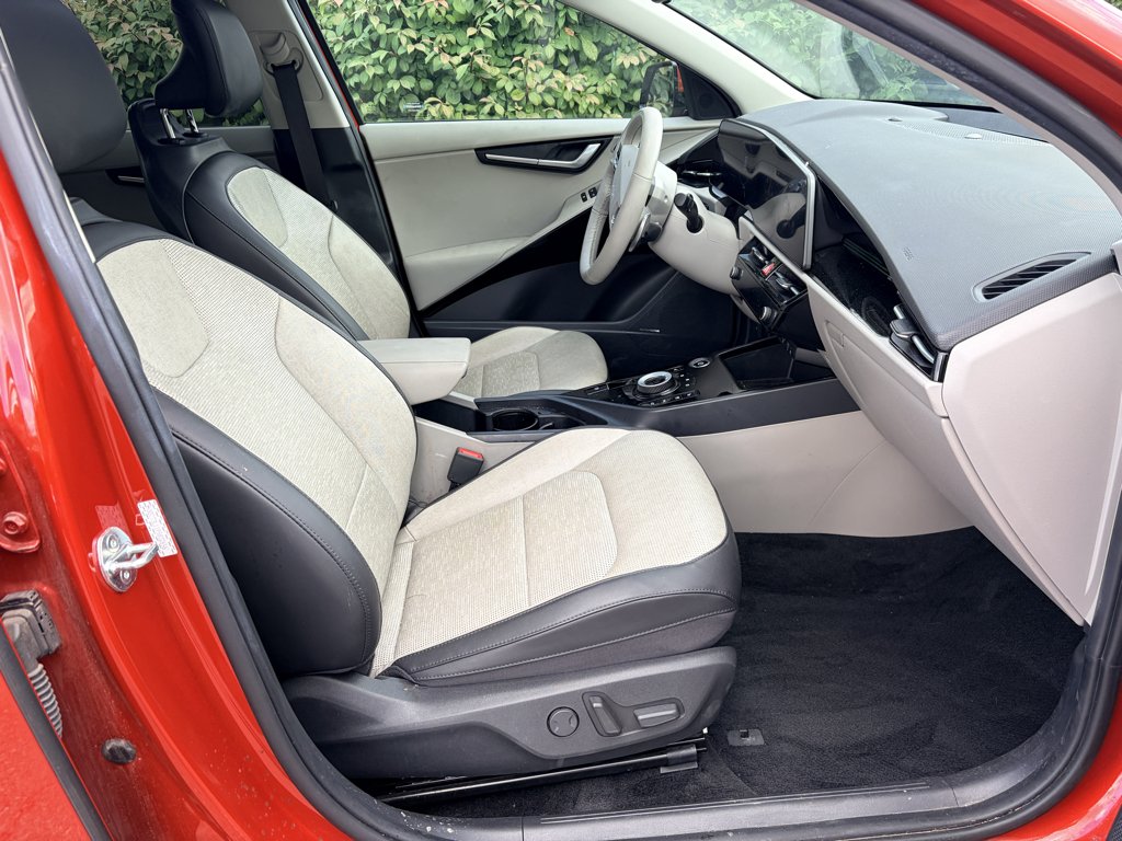 Used 2023 Fire Orange Kia Wave image 11