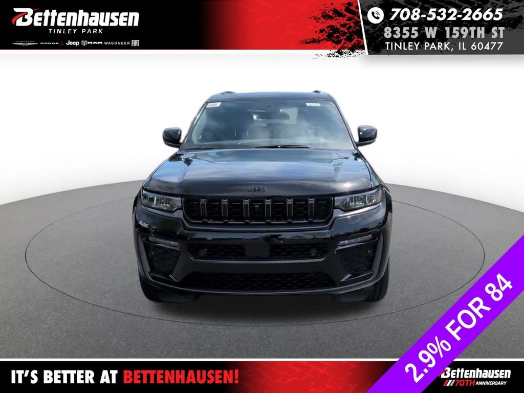 New 2026 Diamond Black Crystal Pearl-Coat Exterior Paint Jeep Limited Reserve image 3