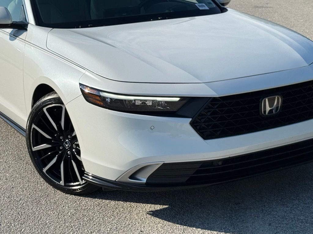 Used 2024  Honda Touring image 4