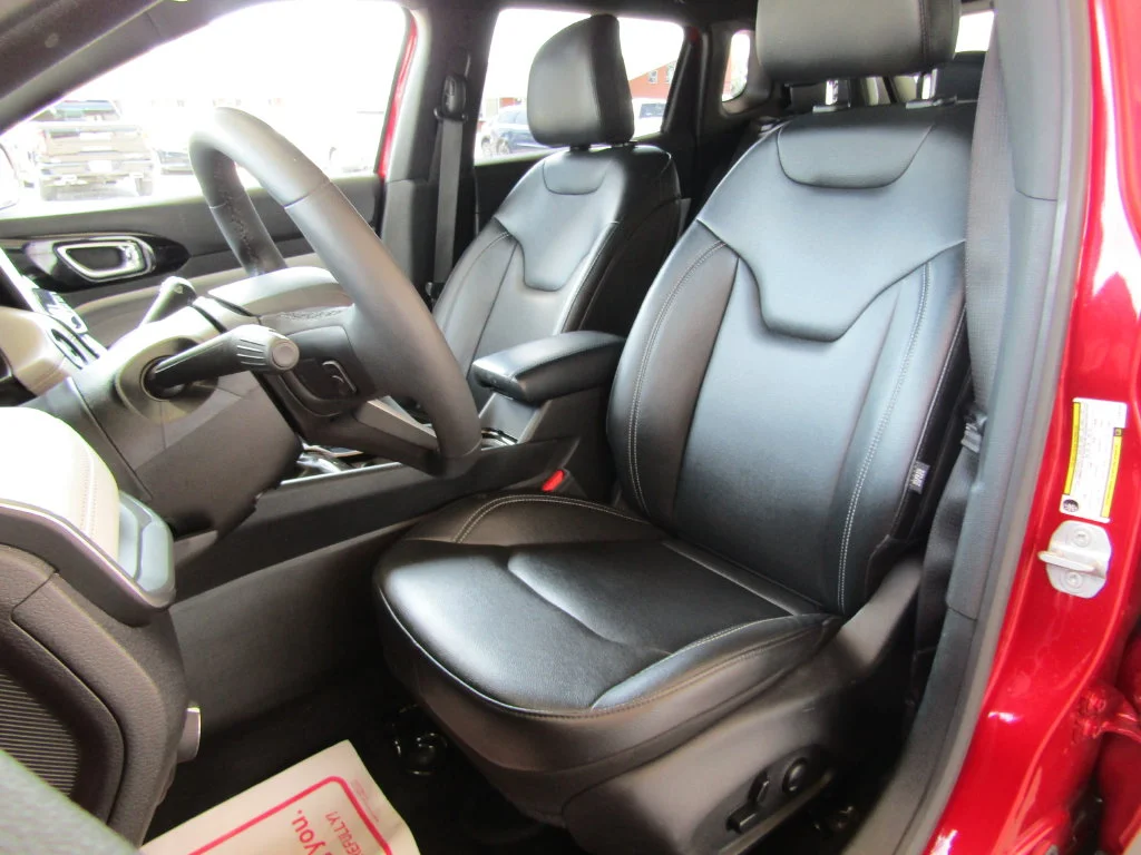 Used 2025 Red Jeep Limited image 19