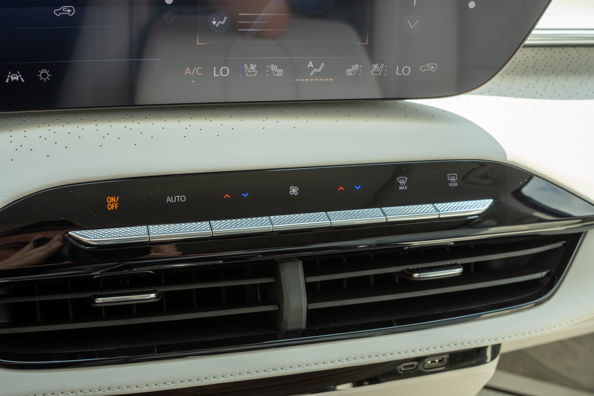 2026 Buick Enclave Avenir - Photo 21