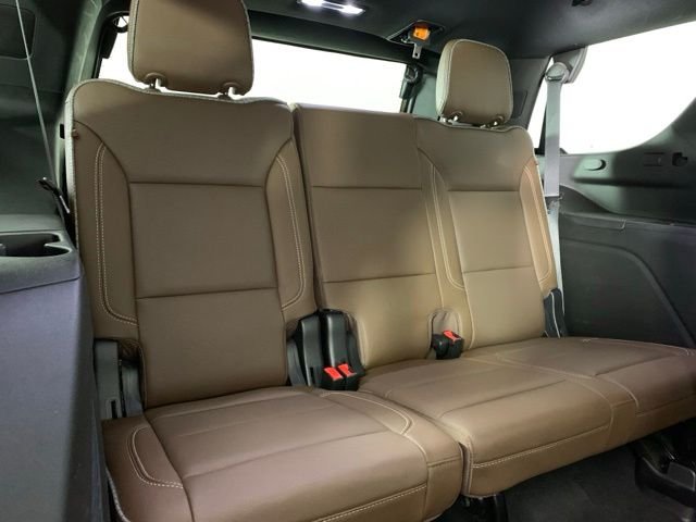 Used 2022 White Chevrolet High Country image 8