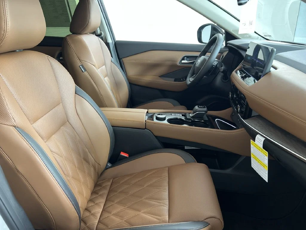 New 2026 White/off-white Nissan Platinum image 26
