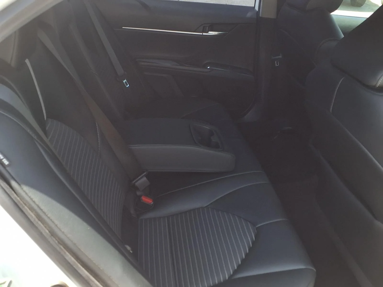Used 2020 White Toyota SE Nightshade image 22