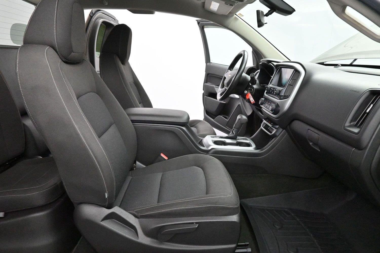 Used 2015 Brownstone Metallic Chevrolet 4WD LT image 36