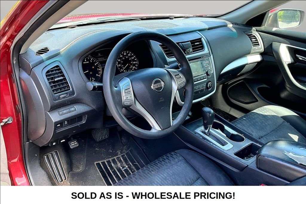 Used 2017 Red Nissan 2.5 S image 16
