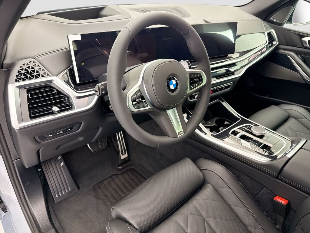 New 2026 Gray Metallic BMW xDrive40i image 9