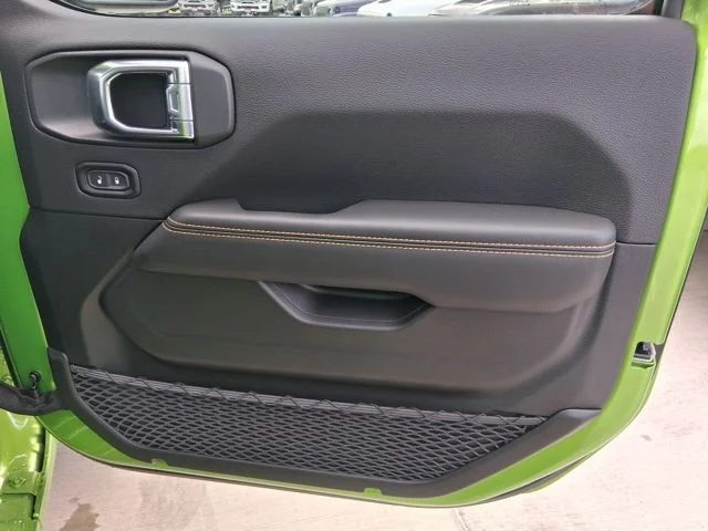 New 2026 Mojito Exterior Paint Jeep Sahara image 24