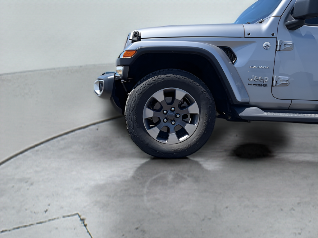 Used 2020 Silver Jeep Unlimited Sahara image 10