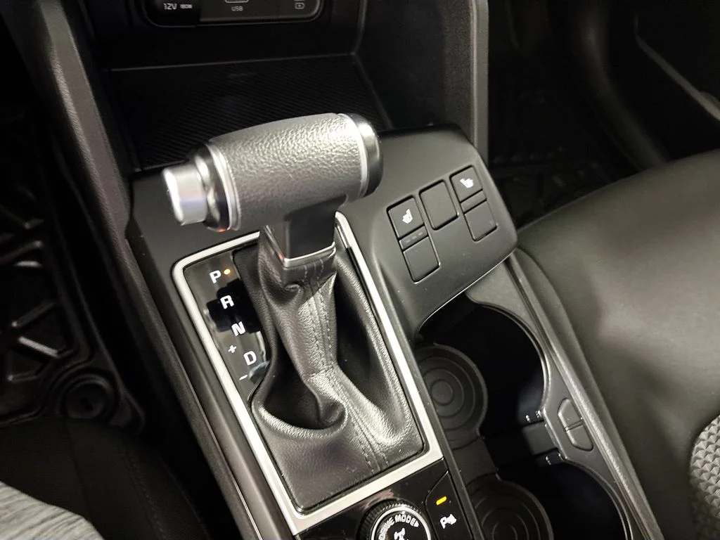 Used 2023 Black Kia LX image 17