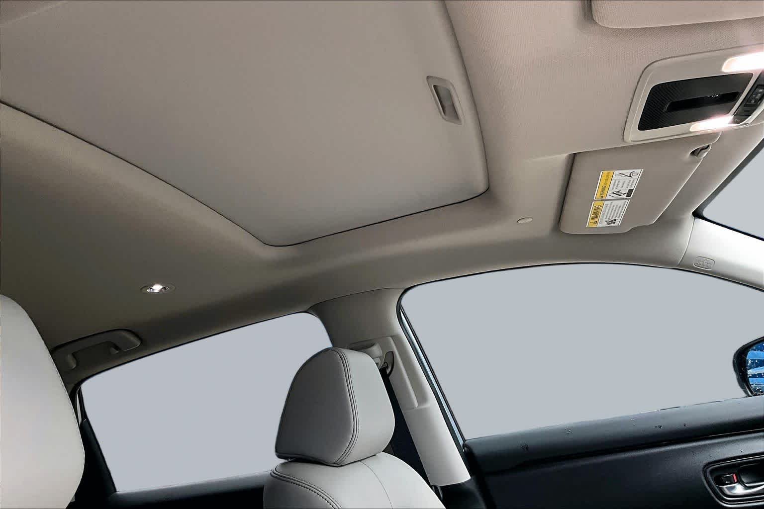 Used 2027 Solar Silver Metallic Honda EX-L image 14