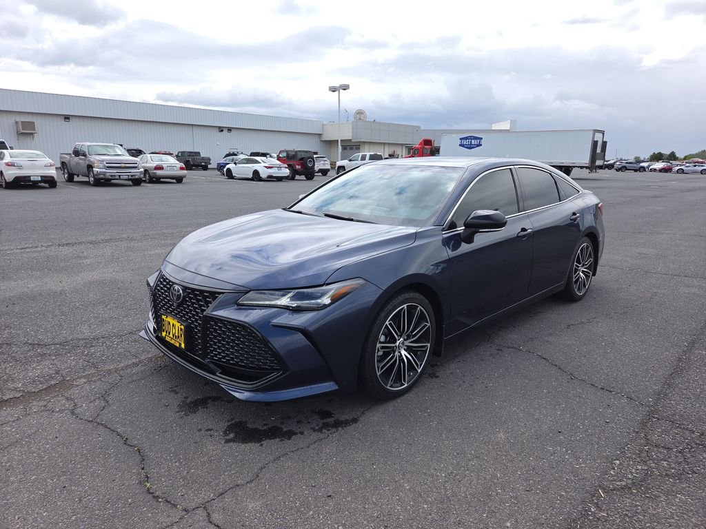 2019 Toyota Avalon Touring's photo