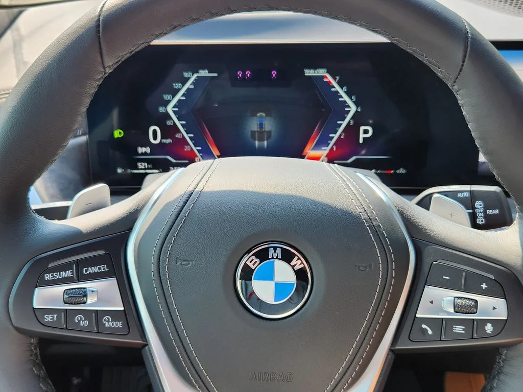 New 2026 Manhattan Green Metallic BMW xDrive40i image 12