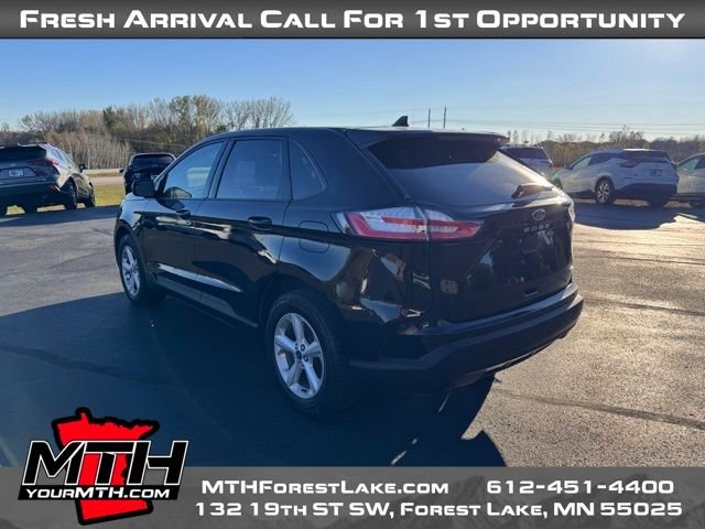 2021 Ford Edge SE photo 3