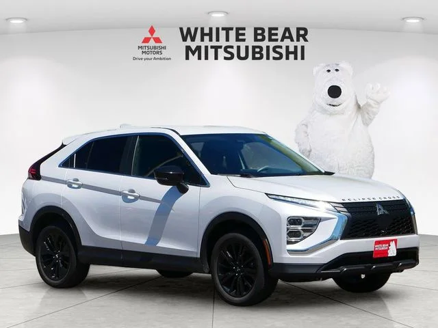 2023 Mitsubishi Eclipse Cross LE S-AWC's photo